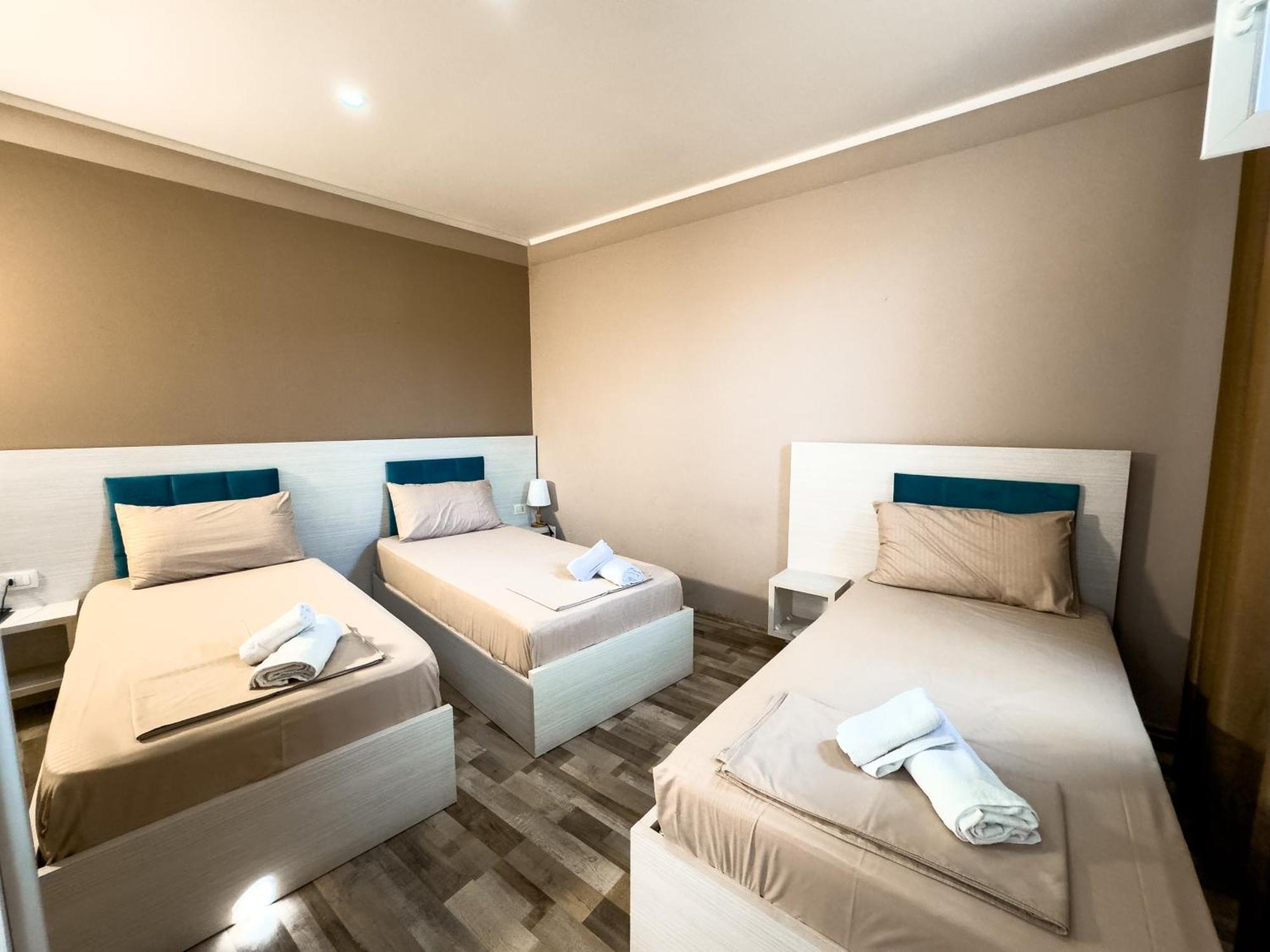 Shkodra Budget Hotel Εξωτερικό φωτογραφία