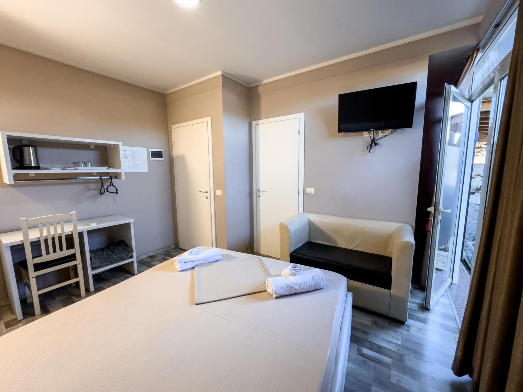 Shkodra Budget Hotel Εξωτερικό φωτογραφία