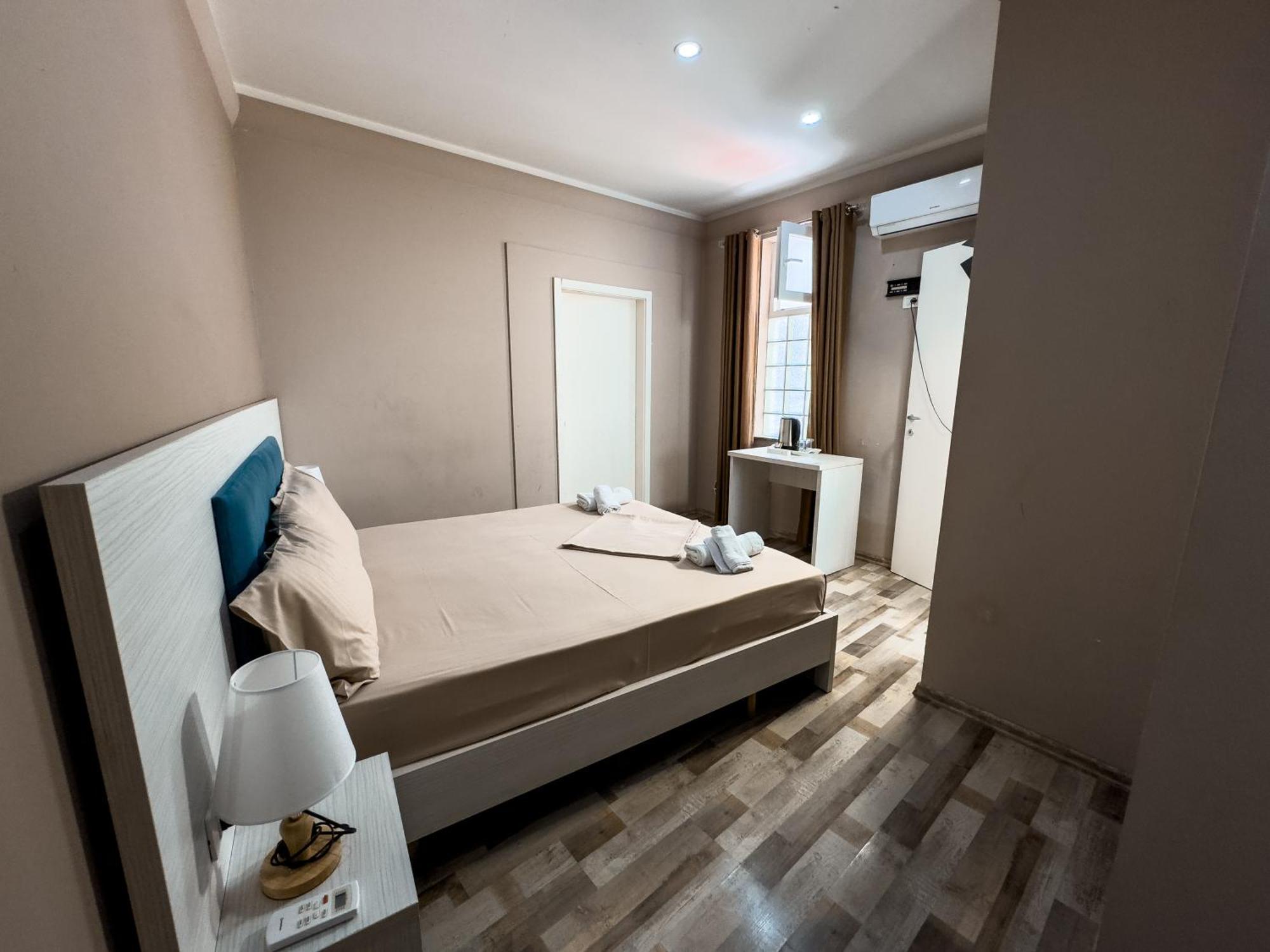 Shkodra Budget Hotel Εξωτερικό φωτογραφία