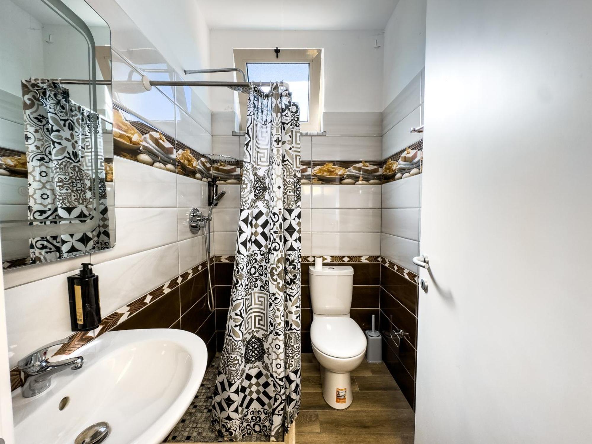 Shkodra Budget Hotel Δωμάτιο φωτογραφία