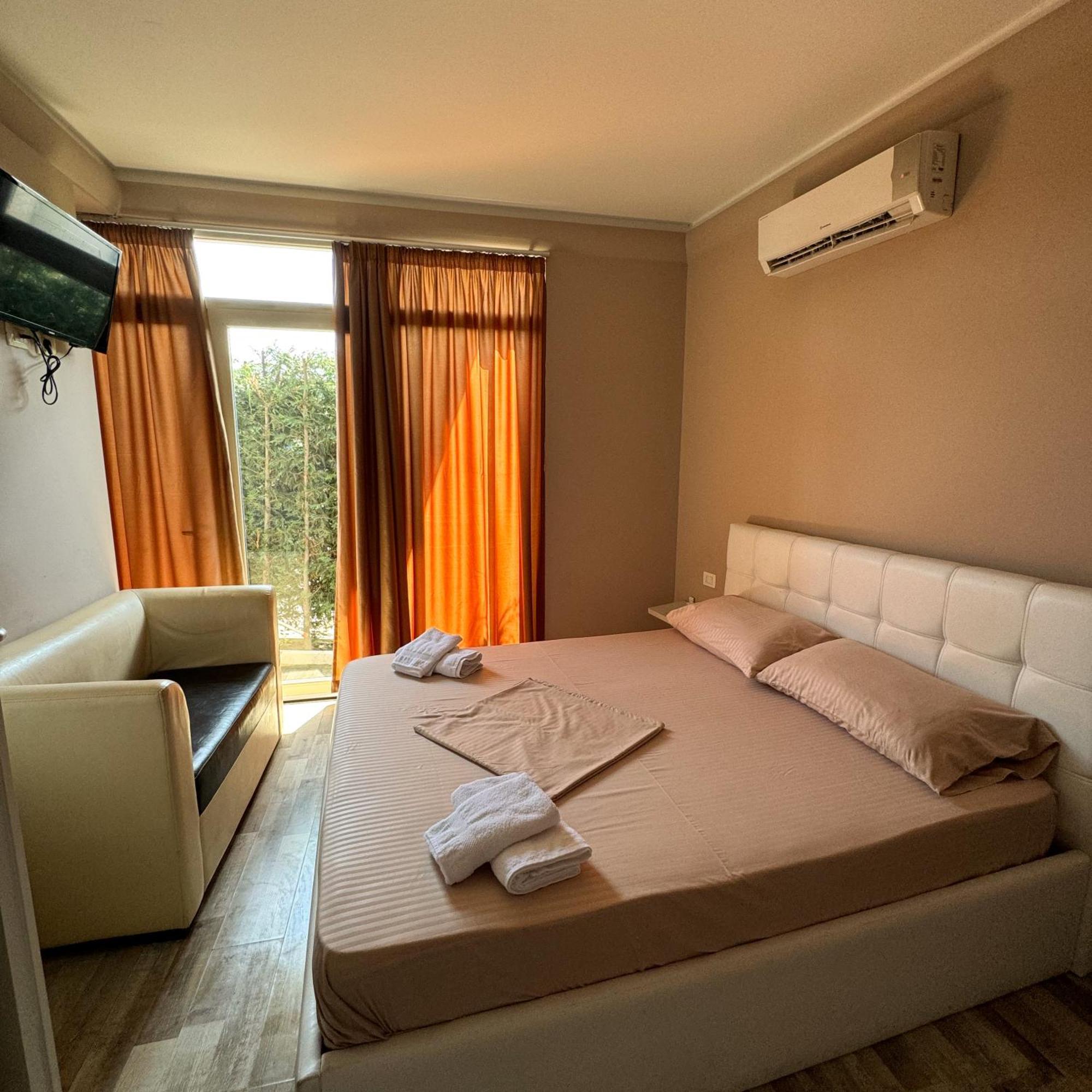 Shkodra Budget Hotel Εξωτερικό φωτογραφία